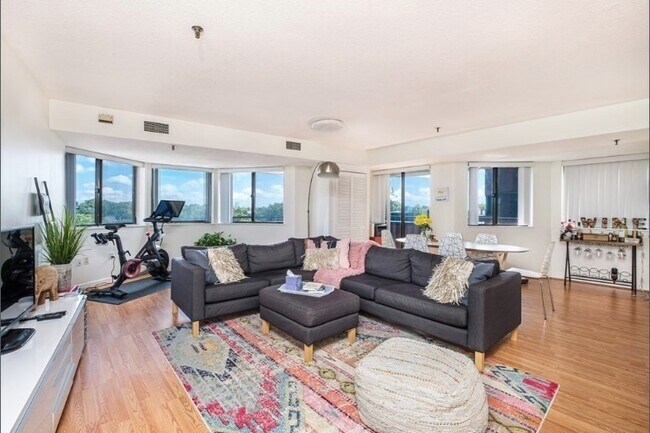 Kelton Place Condominiums unit 501, Allston, MA 02134 - photo 2