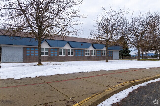 Arcadia Elementary sits down the road from deer park elementary.