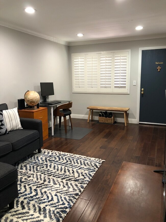 Piccadilly Manor unit 258, Lawndale, CA 90260 - photo 5