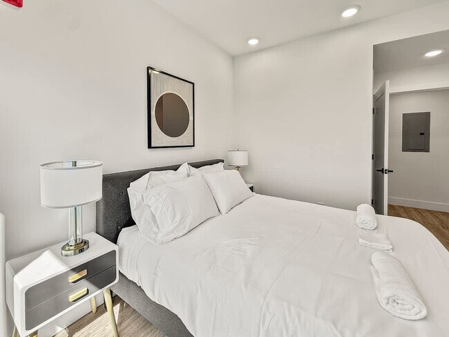 2400 E Huntingdon St unit ID1231705P, Philadelphia, PA 19125 - photo 4