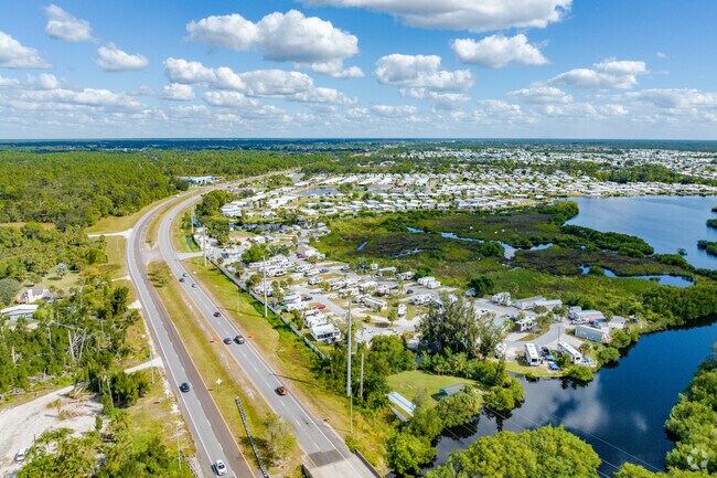 US41 runs right through Warm Mineral Springs.