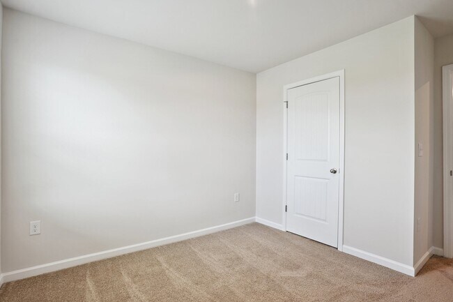 11517 Kimberly Way, Hampton, GA 30228 - photo 6