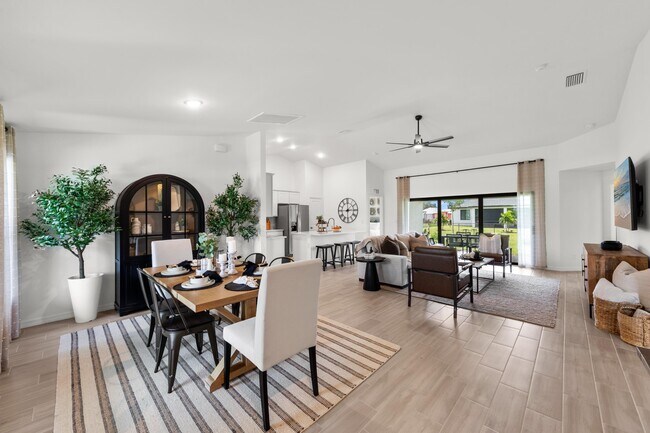 530 Chiquita Blvd N unit 38405898, Cape Coral, FL 33993 - photo 3