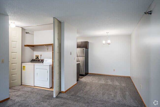 Brier Creek Apartments, Minnetonka, MN 55305 - photo 6