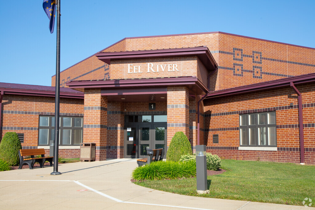 Eel River Elementary School building in North Fort Wayne.