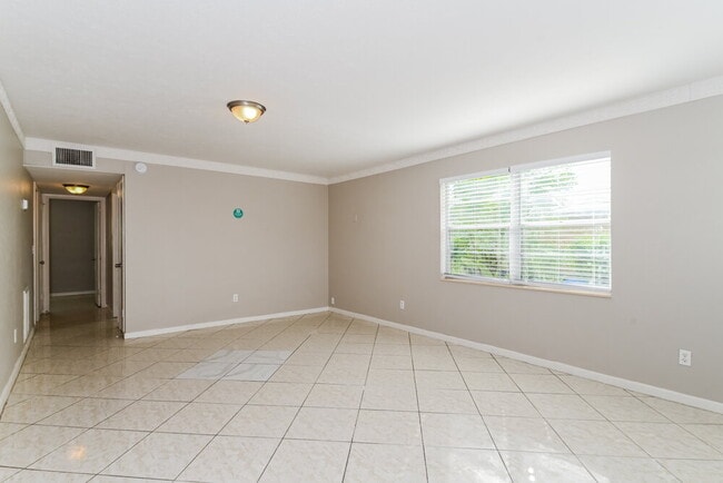 100 Apache St, Lehigh Acres, FL 33936 - photo 4