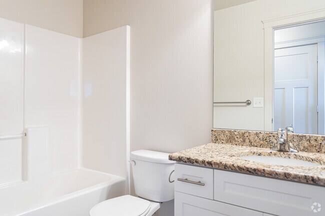 3BR, 2.5BA - 1,557SF - Second Bathroom