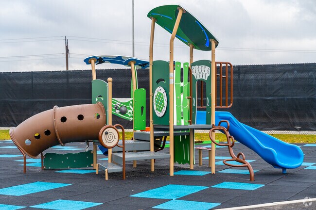 You may find lots of playgrounds in community parks in the Dartford neighborhood.