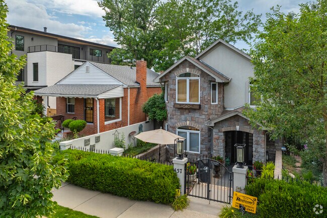 Older and newer hows lines the streets, all with a luxury feel.