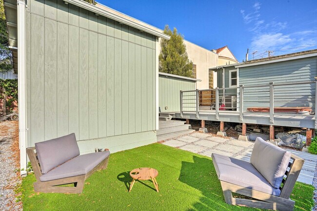 2715 Macarthur Blvd unit ID1305026P, Oakland, CA 94602 - photo 4