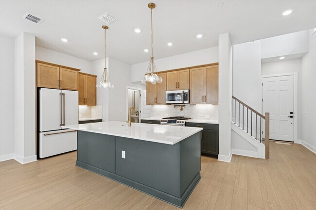 712 Terrier Trail, Austin, TX 78745 - photo 3