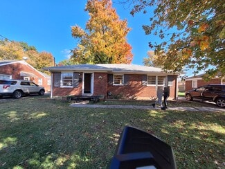 6105 Oakdale Ln, Louisville, KY 40219