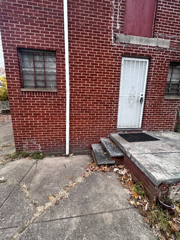 14016 Glenside Rd unit 3, Cleveland, OH 44110 - photo 2