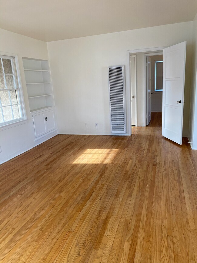 4557 Alumni Ave unit 1, Los Angeles, CA 90041 - photo 5