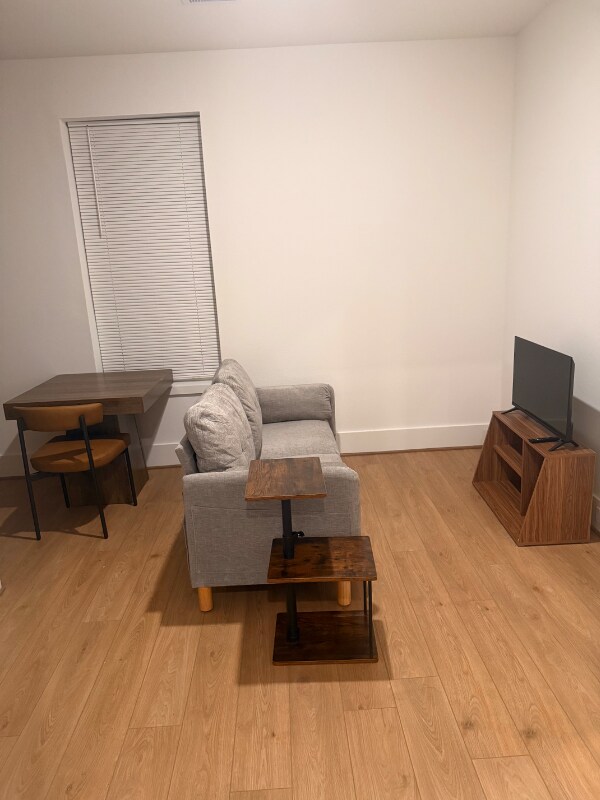 1901 S Victory St, Houston, TX 77088 - photo 2