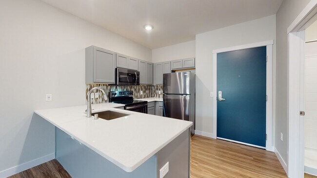 Seven1Five, Eau Claire, WI 54701 - photo 4