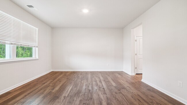 205 Gallop Way, Yorktown, VA 23690 - photo 4