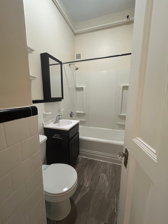 1475 Beacon St unit 2, Brookline, MA 02446 - photo 4