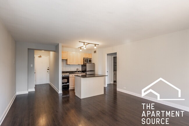 445 W Wellington Ave unit 8A, Chicago, IL 60657 - photo 3