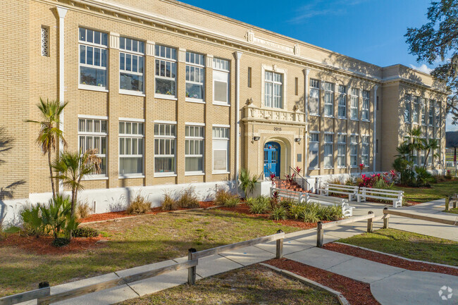 Graham Elementary entrance is where happy kids funnel into in the mornings.