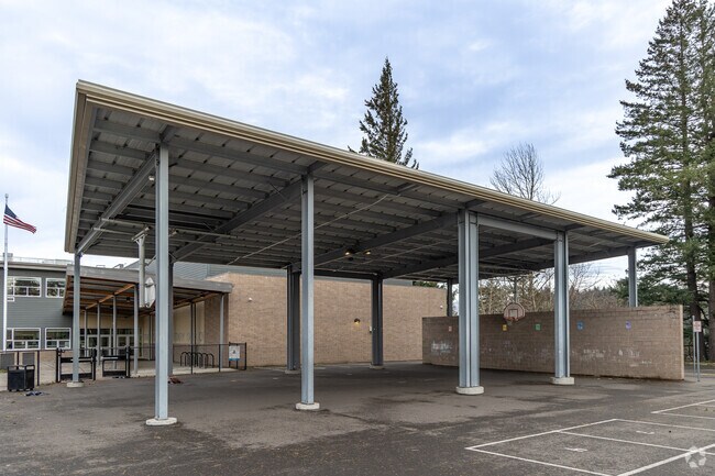 Troutdale Elementary School receives a C-plus grade from Niche.