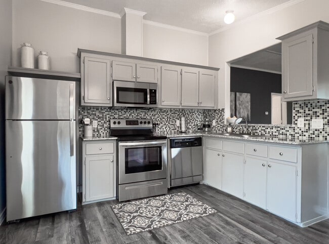 Waterstone Place Apartments, Stafford, TX 77477 - photo 2