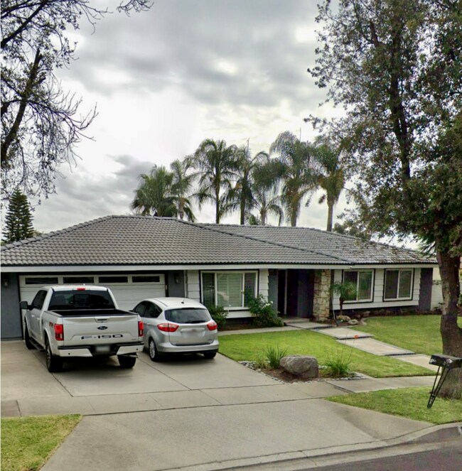1474 N Erin Ave, Upland, CA 91786