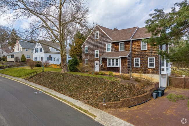 Lower Moreland has many beautiful single family homes.
