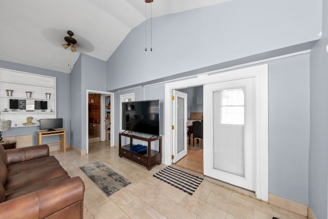 1410 N Druid Hills Rd NE, Atlanta, GA 30319 - photo 3