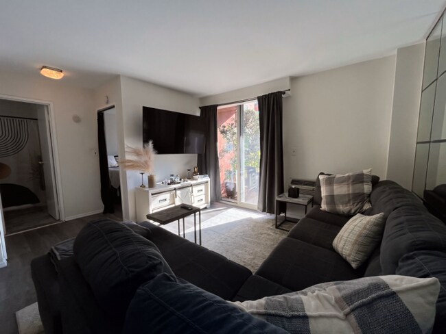 Peekskill Towers unit LL4, Peekskill, NY 10566 - photo 5