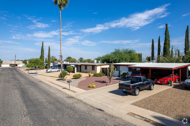 Most Dietz homes feature a two-car carport, with sidewalks and individual mailboxes.