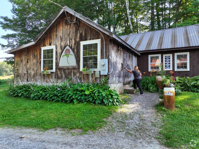 Brocklebank Craft Brewing in Tunbridge opened in 2009 and serves nine different specialty beers.