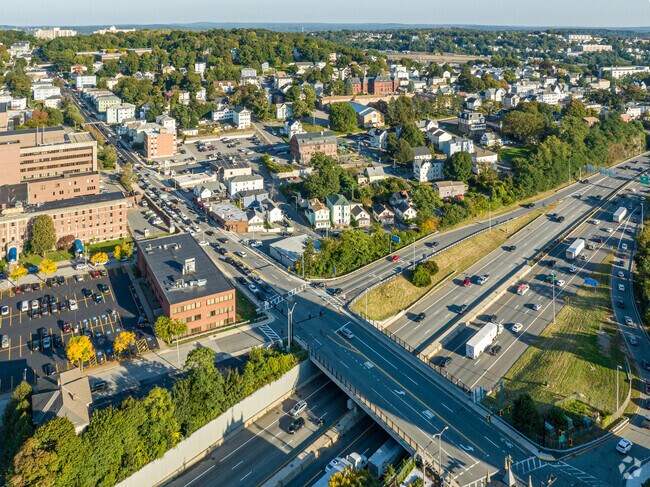 With access to both Route 9 and I290 Bell Hill has many commute options.