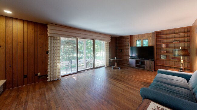 2702 Hoberg Dr, Joliet, IL 60432 - photo 2