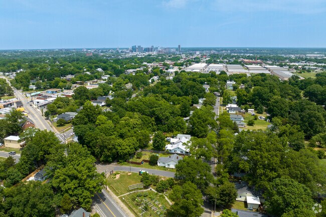 The Broad Rock neighborhood is full of treelined streets 10 minutes from Downtown Richmond.
