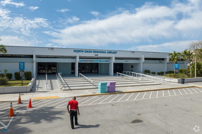 Bunche Park is well served by the Broward Library.