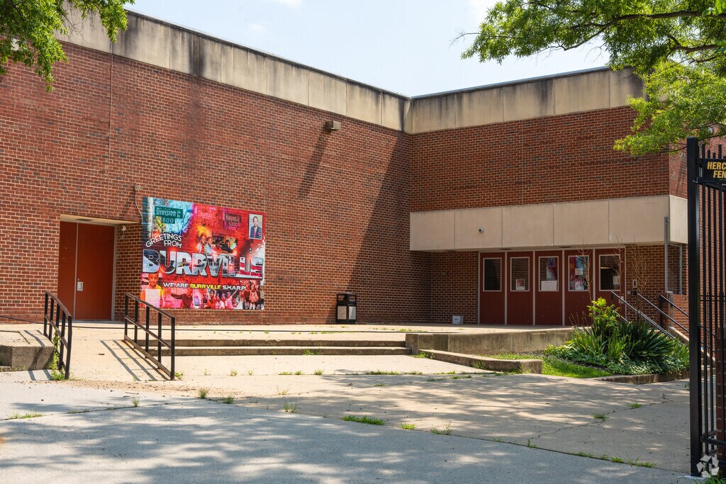 Burrville Elementary School front entrance in Burrville.
