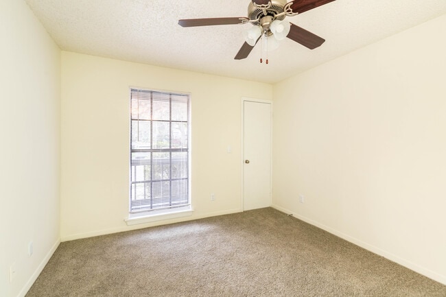 Brookside Manor Apartments, Brandon, FL 33511 - photo 6