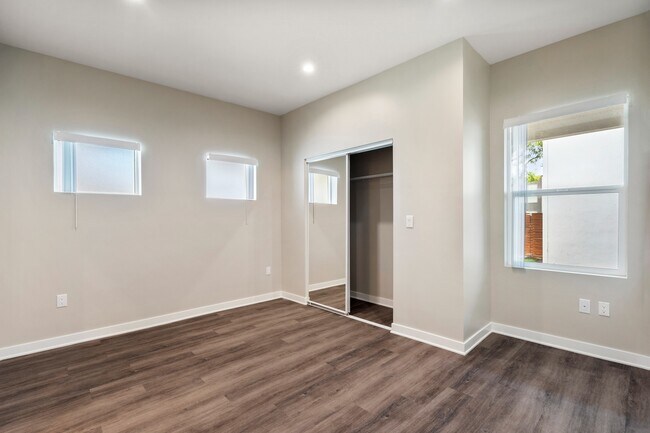 Arrive at the Retreat, Thousand Oaks, CA 91360 - photo 5