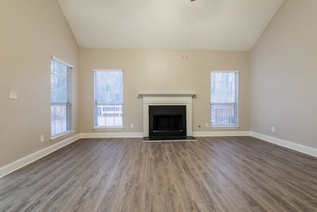 7036 Crestwood Place, Lithonia, GA 30058 - photo 4