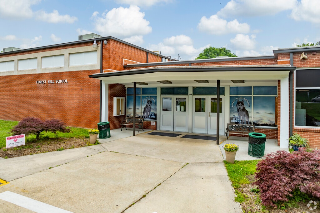 Forest Hill Elementary School welcomes students of Morganton, NC.