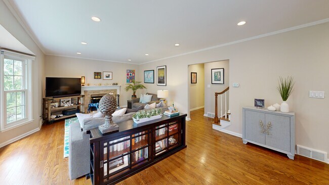 2021 Geddes Ave, Ann Arbor, MI 48104 - photo 2