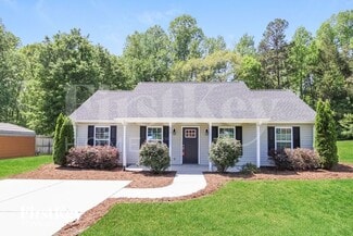 438 Garland Dr, Lexington, NC 27295