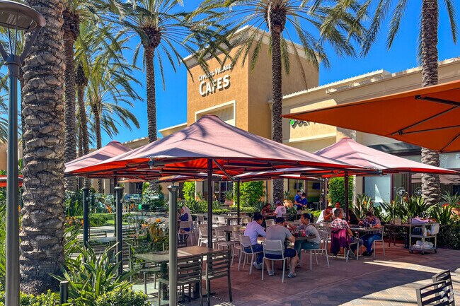 Cypress shopping center in Irvine offers a variety of eateries with outdoor dining.