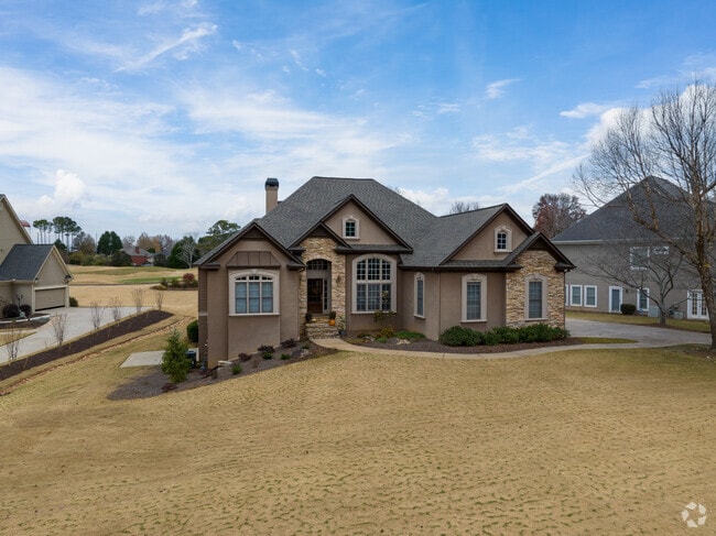 A newer contemporary in Union Hill.