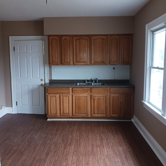 4105 E 139th St Unit 2, Cleveland, OH 44105