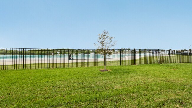 32032 Anchor Point Dr, Wesley Chapel, FL 33545 - photo 4