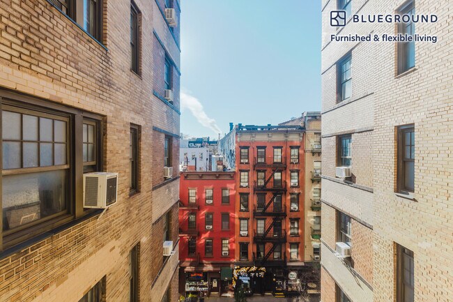 95 Christopher St unit FL6-ID1681, New York, NY 10014 - photo 4