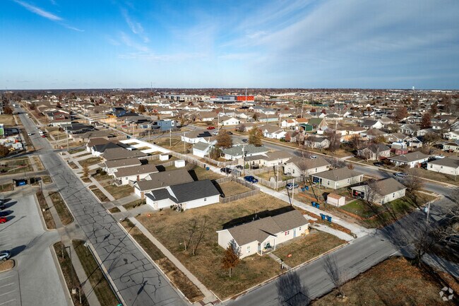 There are ample activities to enjoy near Garvin Park.