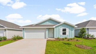 1617 Richmond St, Chipley, FL 32428